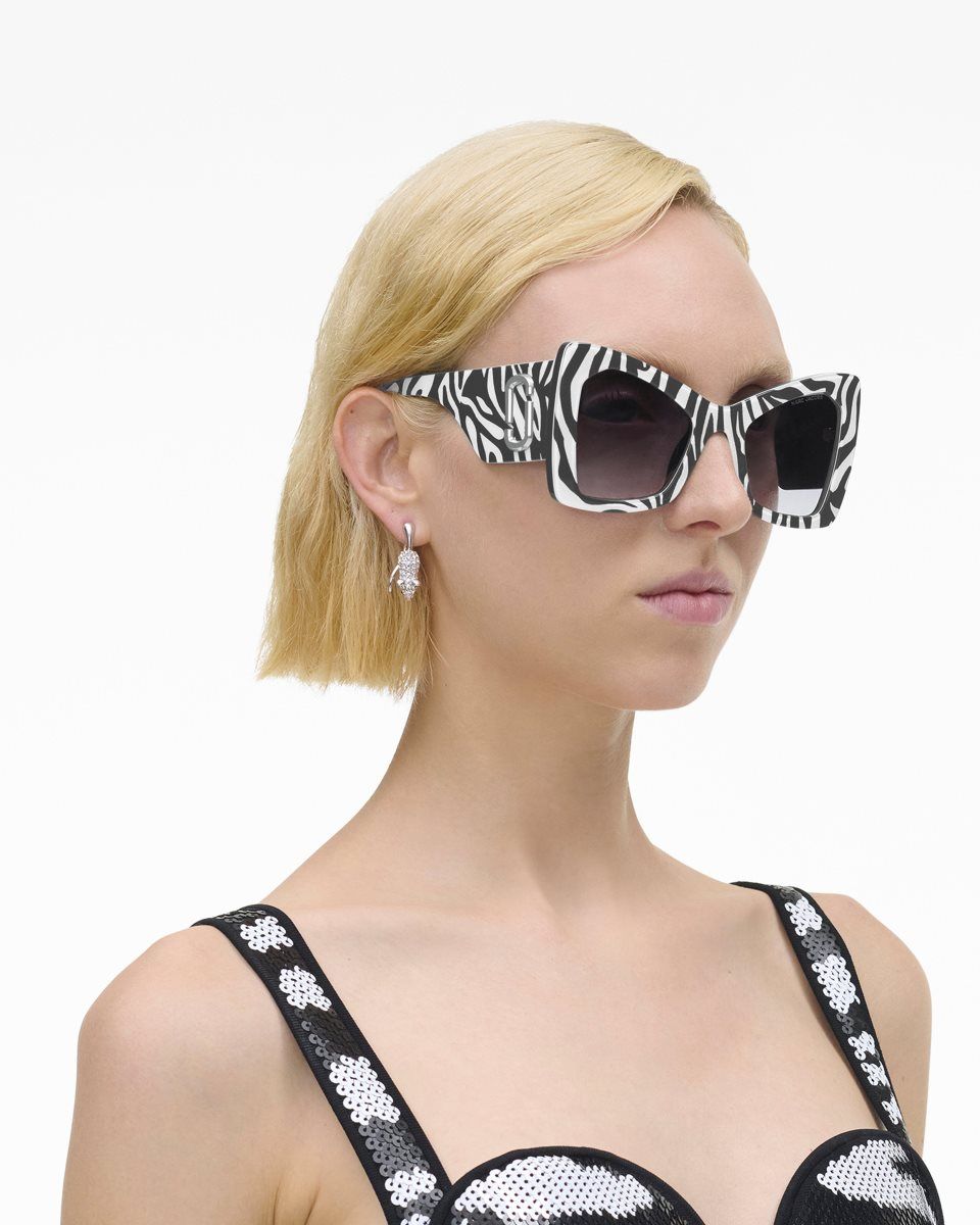Lunette de Soleil Marc Jacobs The J Marc Oversized Cat Eye Sunglasses Femme Noir Blanche | 148VTKRIZ